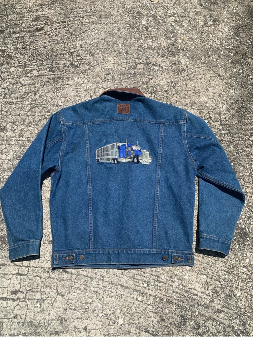 Rare Vintage Marlboro Truck Emblem Denim Jean Trucker Jacket Leather Collar 90s - Picture 4 of 15